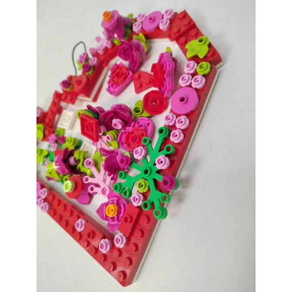 LEGO Heart Ornament Set 40638 - Picture 4 of 4